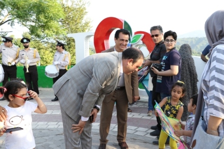 جشنواره پرواز بادبادک در بام سبز لاهیجان برگزار شد